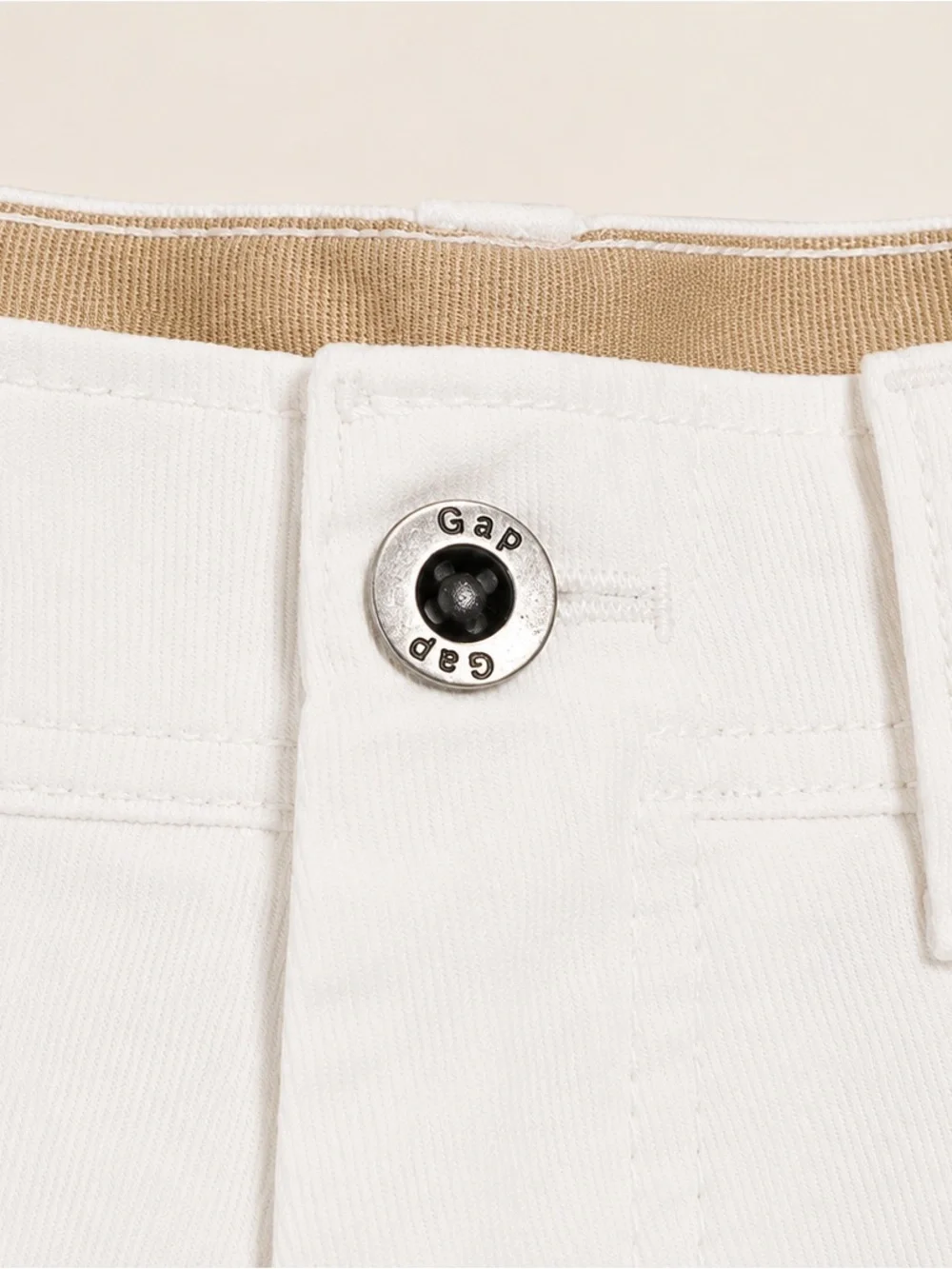 GAP Men’s White Chino Shorts – W34